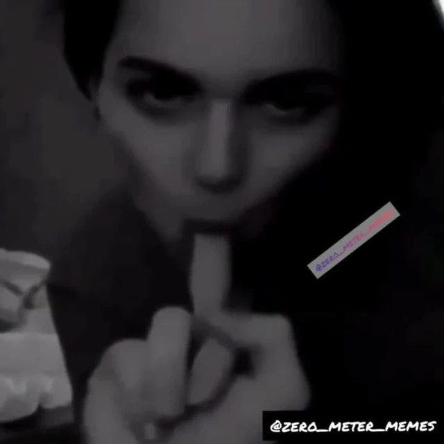 Finger sucks