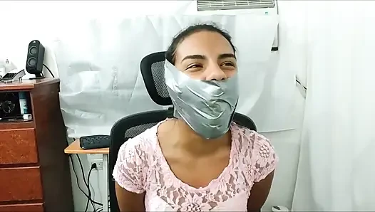 Martinez ile korkunç öğürme eğlencesi!