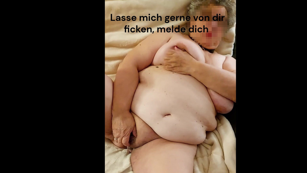 Mature, fat, submissive granny whore Maria from the FFM room