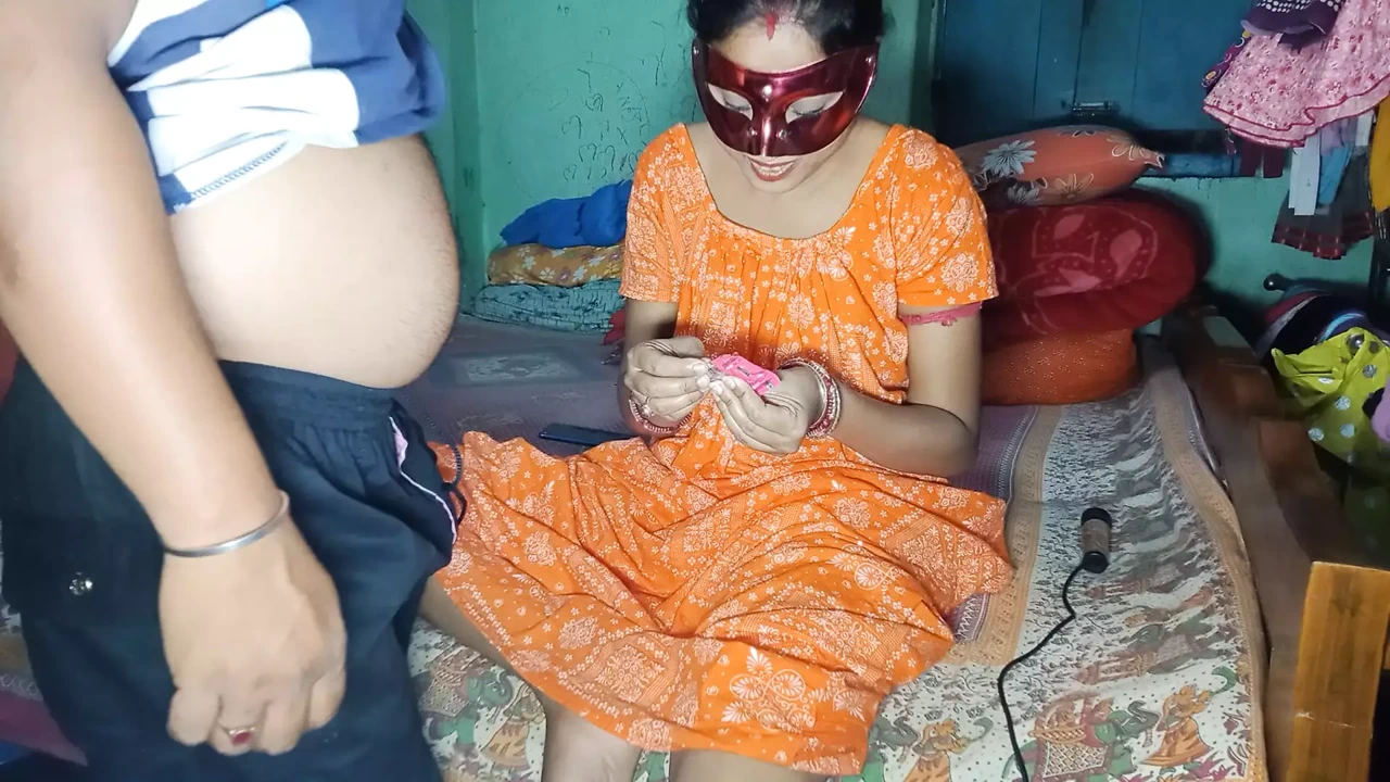 Indian bengali pinki .ajj bete ne condom lagake maa ko choda bahut jor jor se.