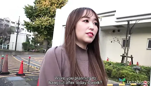 Reiko Katori jav model olmak isteyen güzel yirmi bir şey dükkanı kızı