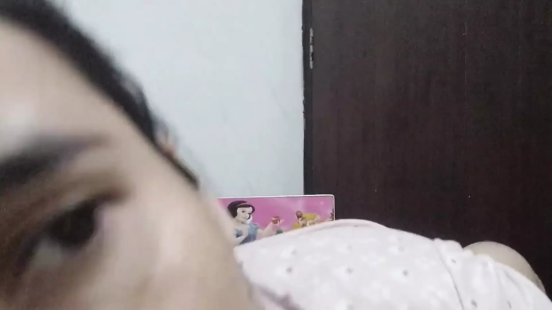 Cute girl ko paise dekar jabar dasti pel diya