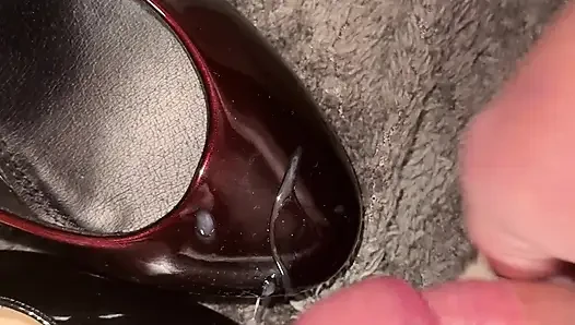 Cum on heels