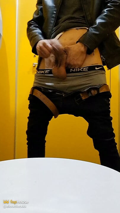 Masturbating 9 Inches in the Public Bathroom Until I Cum