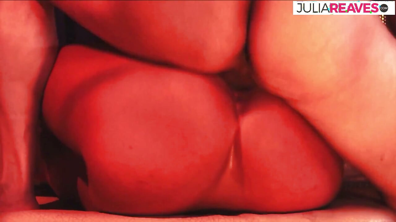 Insatiable MILF Gets Her Holes Stuffed by Multiple Men