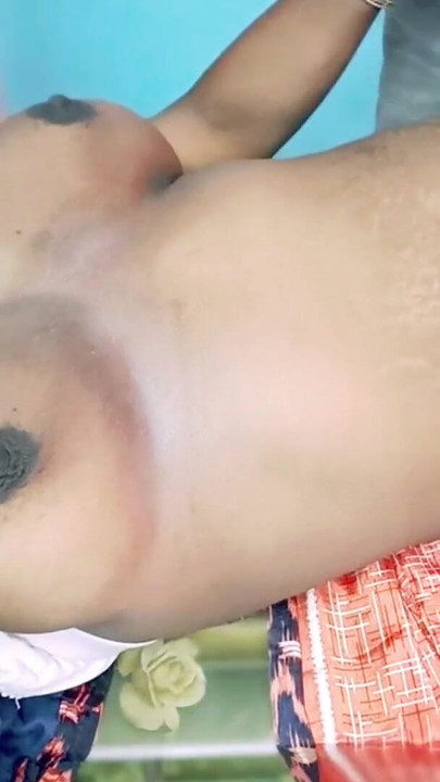 義姉が義兄を誘惑して、素敵なアソコ舐めと良いセックスを楽しんだ - 本物の喘ぎ声を伴うフルタミル語の官能音声 | クリップ 2