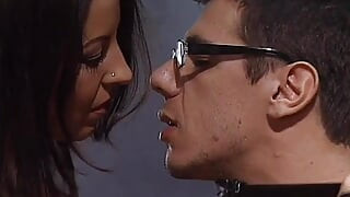 Un gioco pericoloso Sc 1 full threesome scene