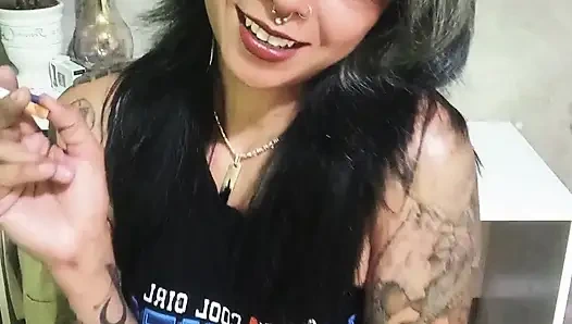 Конь курит со мной