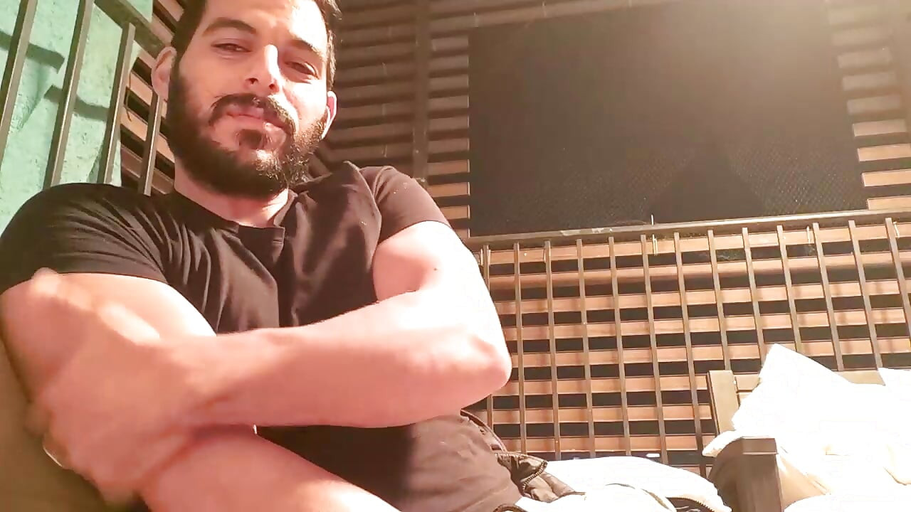 Watch me on cam just cum to tease you