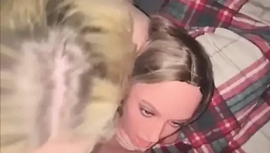 Zelex- blonde chav slag squirts all over in threesome with new plaything!