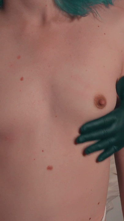 Hand Over Mouth Kitchen Ownership - Thick Stepmom Claims Skinny Stepdaughter in Gloves