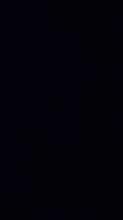 "Beklenmedik kız arkadaş erkek arkadaşının arkadaşı tarafından sikilirken porno izlerken yakalandı"