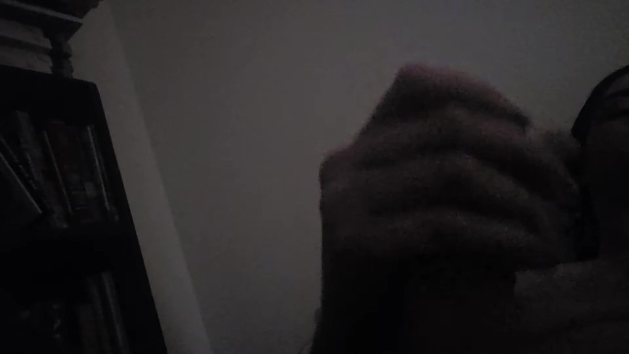 痙攣ソロオナニー。快感にピクピク。