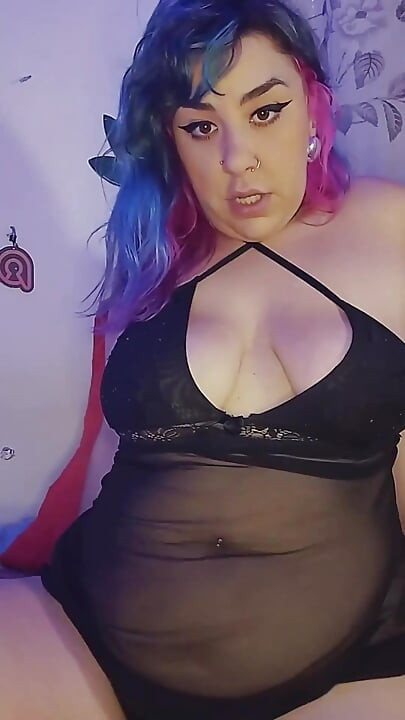 Squirt Latina Chubby