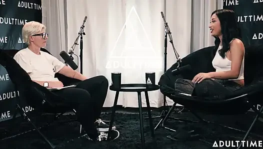 Avery Black насухо шпиля, истинное преступление, и режиссинг VR Corn | Время для взрослых, подкаст