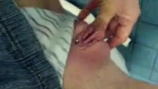 быстро протестировал новую игрушку во время перерыва