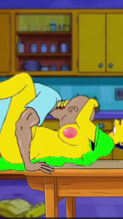 Momento imperdível de "Dona de casa casada é fodida na mesa da cozinha enquanto seu marido fica calmamente atrás da porta"