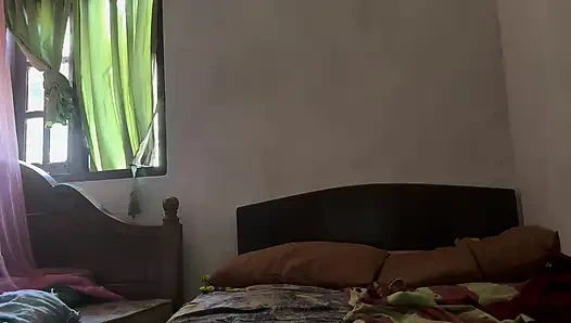 Sri Lankan couple is having sex suddenly