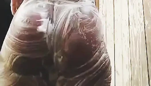 Dışarıda banyo, umumi banyo