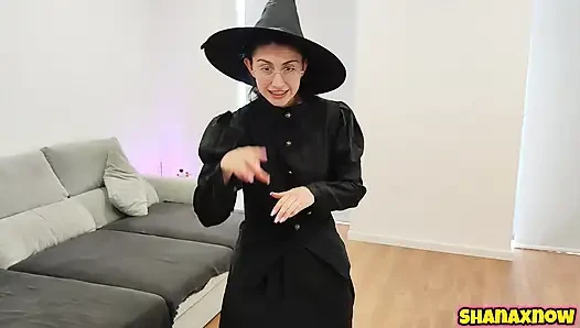 COSPLAYING WITCH THAT EATS YOUR ASS DEVOUR FOOD FETISH