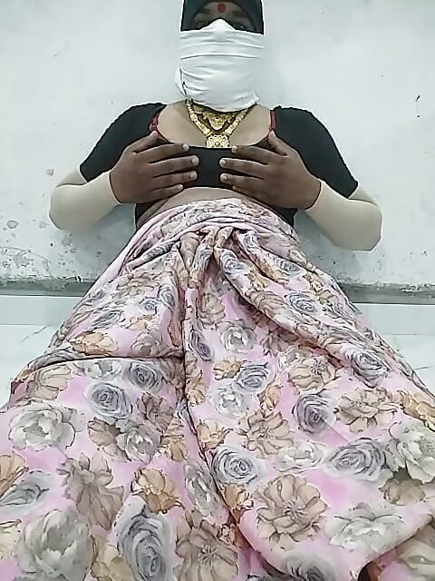 Shemale fcuk saree