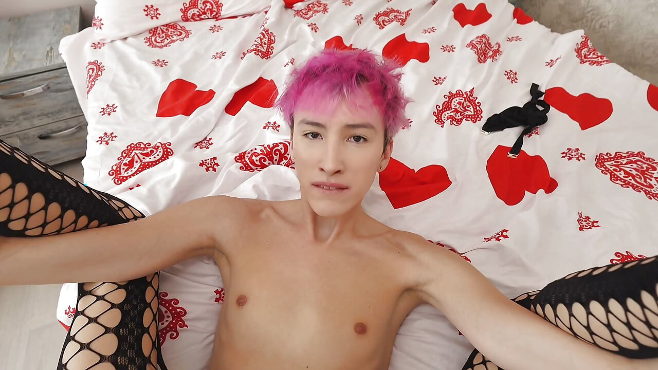 A Sissy Boy Greedily Sucks a Cock and Takes It in His Hole.