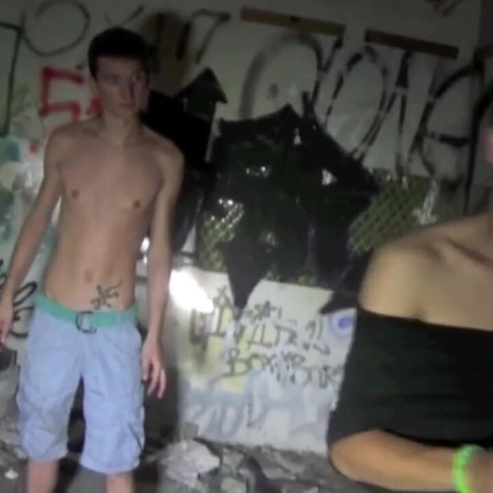 Twink fodida no outdoo noturno - em linha reta árabe de 21 anos