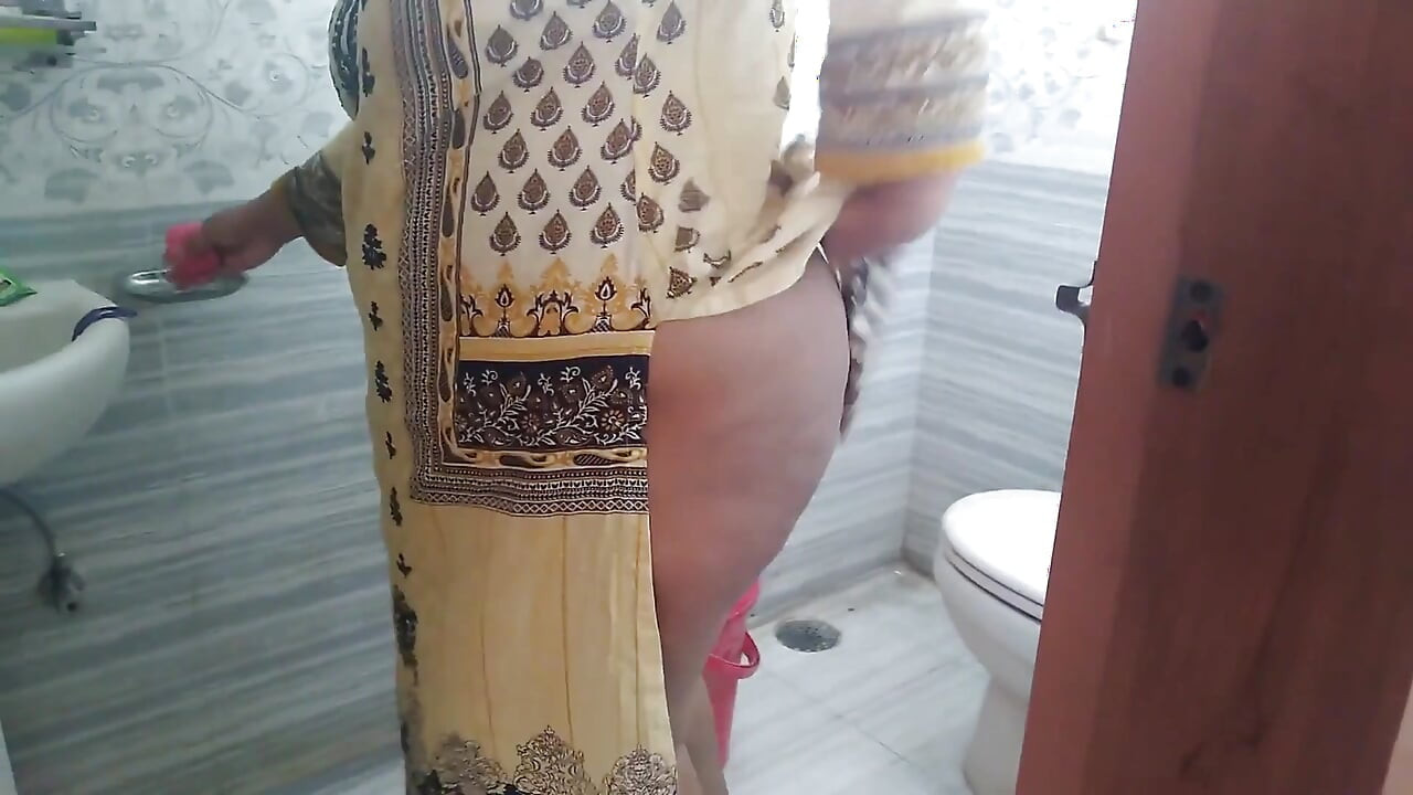 A 55 Year Old Granny Was Fucked by a 19 Year Old Stranger in the Bathroom