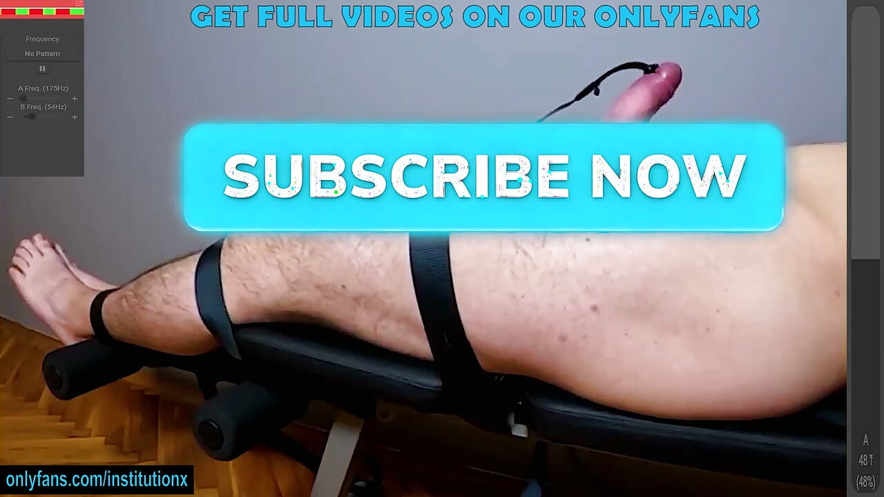 E-Stim Kenar Oyunu Onu Çığlık Atarken Sikini Taş Gibi Sert Tutuyor