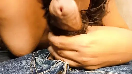 My stepsister likes that her hair smells like my penis