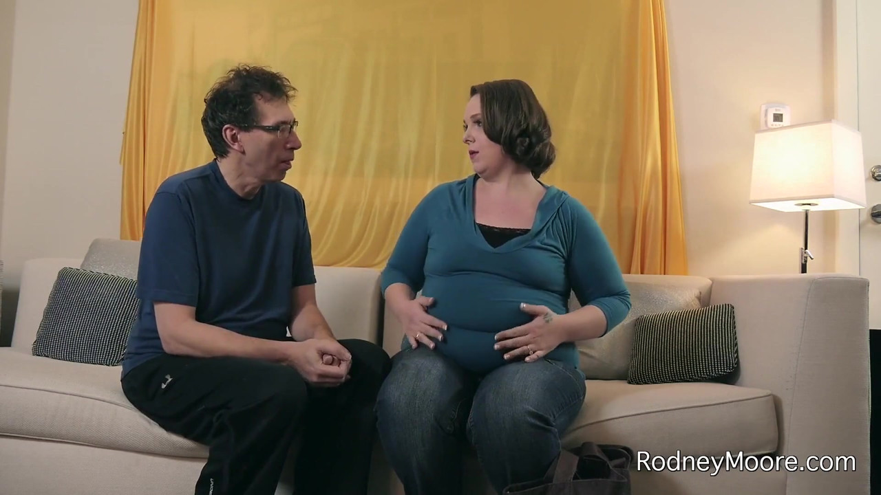 かわいいPreggoはクソと顔が必要です