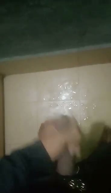 I masterbad along, see my dick,