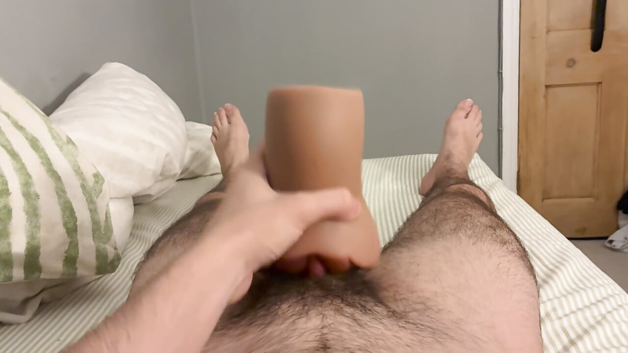Eu GOZO TÃO FORTE sempre que fodo meu brinquedo de BUCETA favorito!