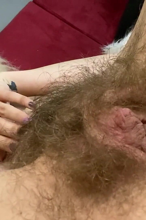 Big clit big labia and hairy pussy rubbing