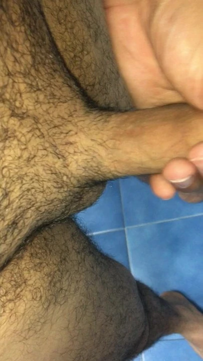 Saya melancap sebelum mandi