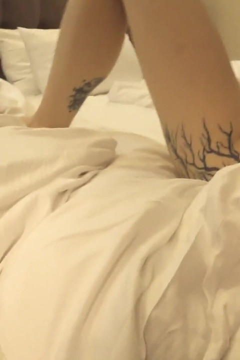 Urină, sex anal și ejaculare pentru subtiva mov