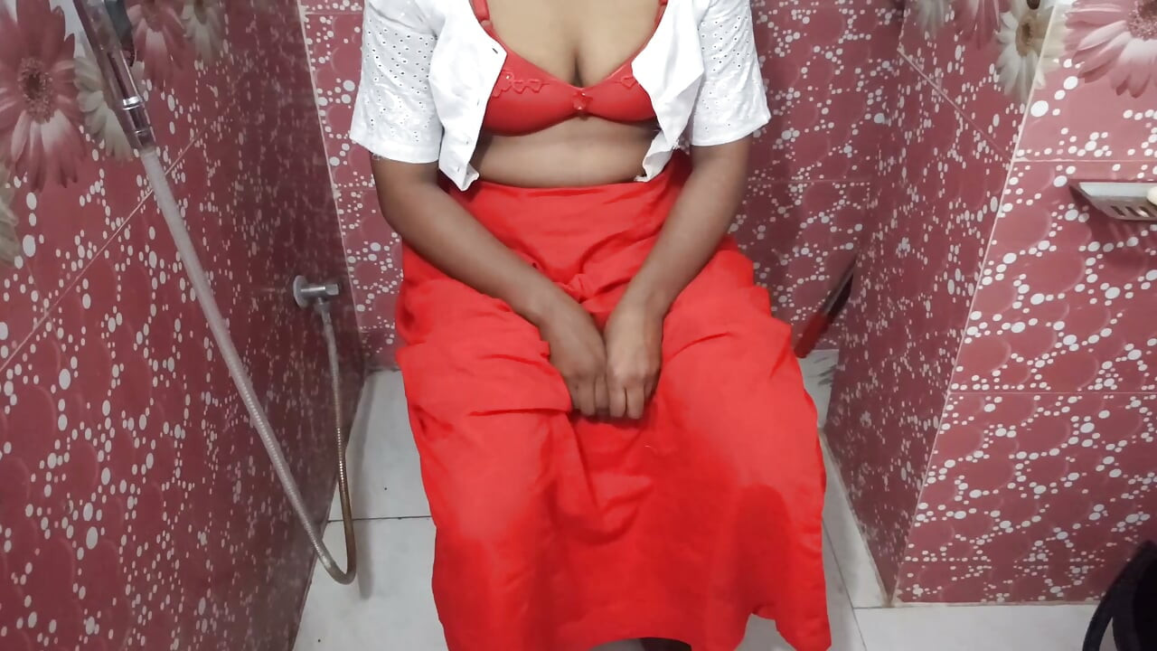 Bangladeshi Bathroom sex video real fase just enjoying sex video