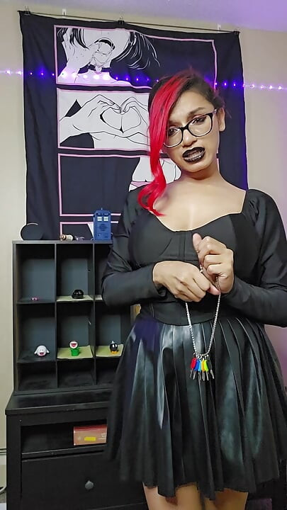 Deusa Rarity quer você preso para sempre!