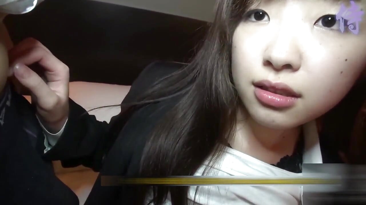 Putas asiáticas cachondas # 221. Chica caliente tiene buen trío