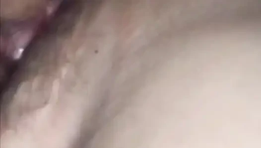 Video call kemarin ke pantat istriku, memek be basahnya sempit dan berbulu aku suka banget