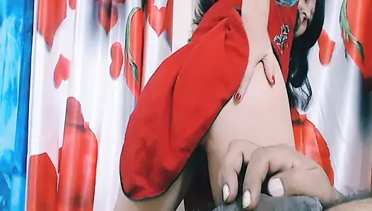 Süper azgın üvey kız kardeş gibi sikişiyor