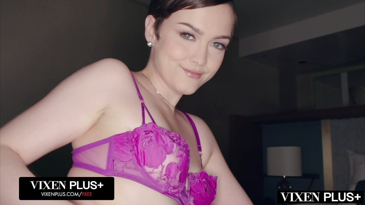 Vixenplus - linda Jade Valentine tiene apretado culo follado