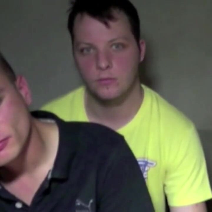 Young dude fucked by older bisex