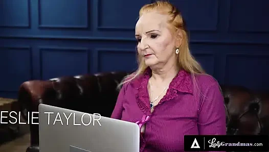 NENEK SANGE - nenek romantis marianne lagi ngentot kontol kekasihnya