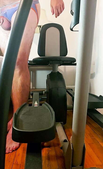 Beary ride the exercise bike until he CUMS