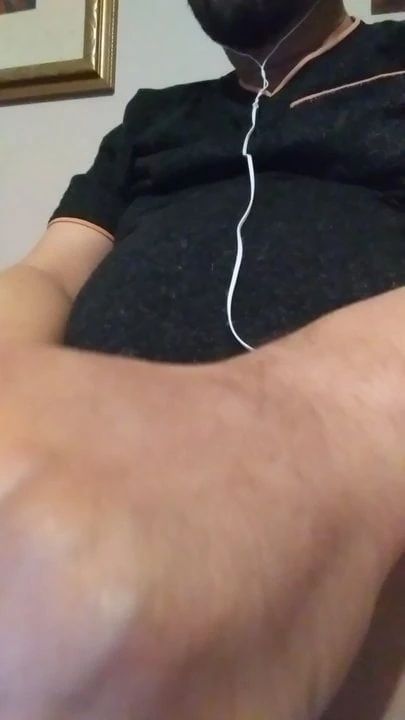 Jerking off so good and I Cum a lot