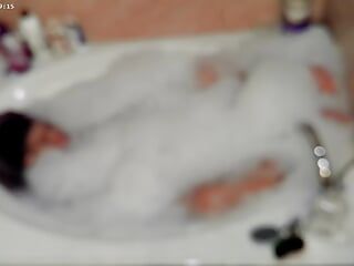 Solo Bubblebath Boy 112024