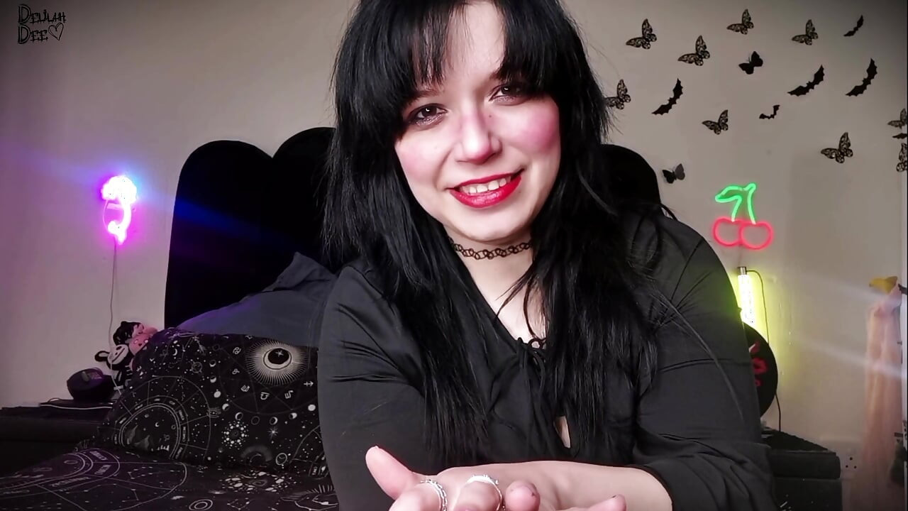 Witch Palm Reader Pumps & Rides You Until You Pop!