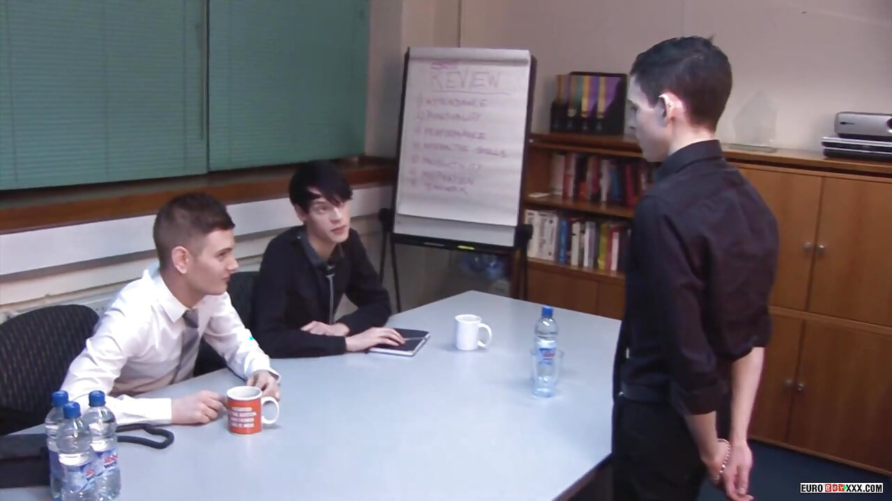 Bareback business twink threeway foda