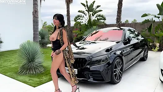 Muslim Bad Girl Fucks Herself on Top of a Car